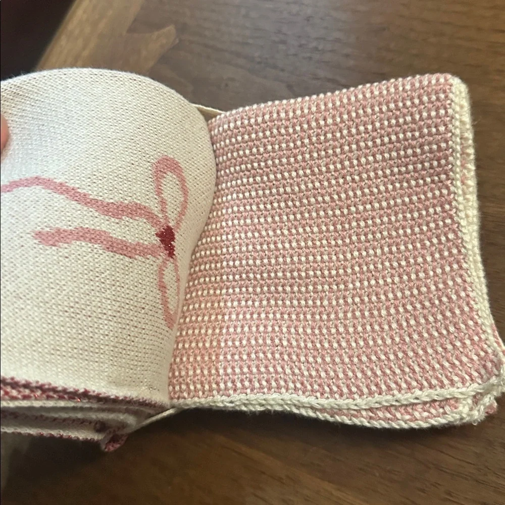 Tahari Valentine’s bow and heart cloth dish towels set of 5